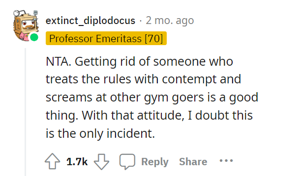 AITA for getting someone banned from the gym over 1 minute of workout