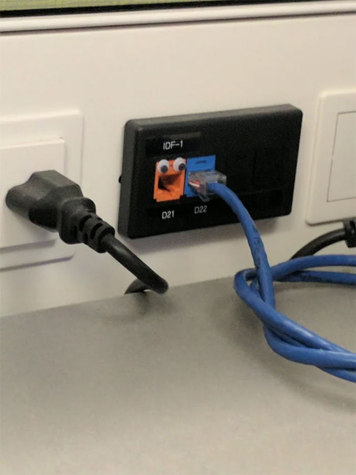 coworker-port-googly-eyes