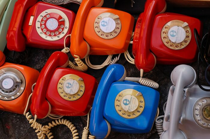 multiple-telephones