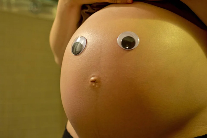 pregnant-woman-belly-funny