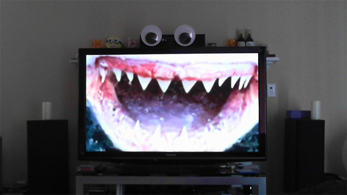 tv-with-googly-eyes